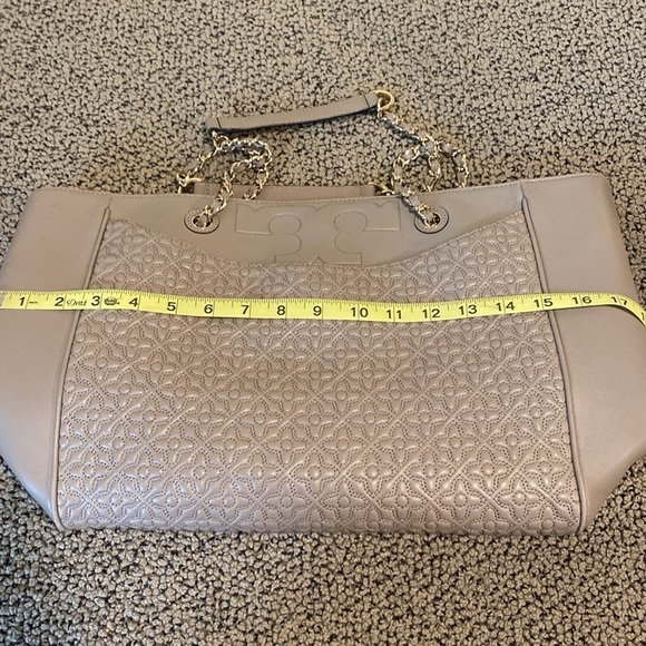 STUNNING Tory Burch Gray Leather Shoulder Bag in EUC - Picture 12 of 16